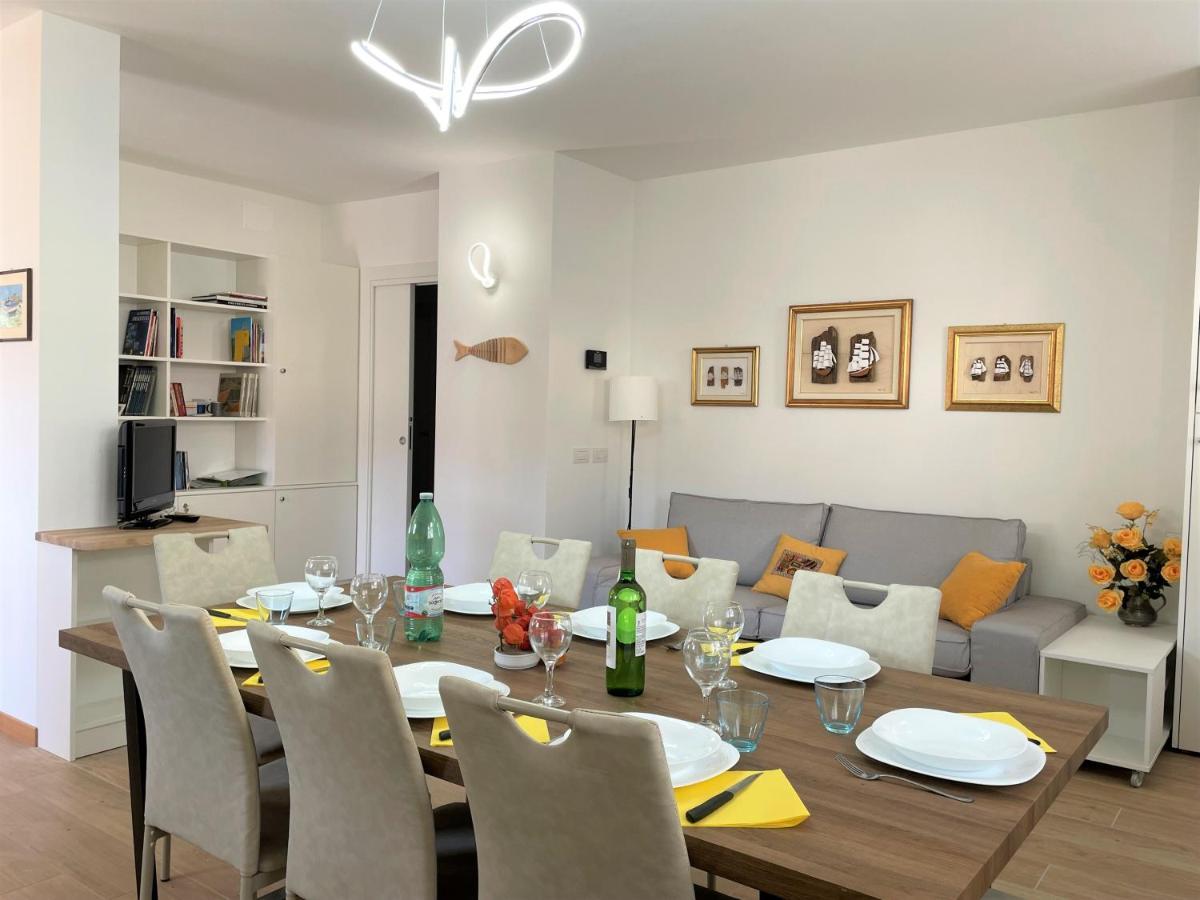 Giorni Felici Tutto Nuovo, Giardino, Parcheggio Apartment Verbania Exterior foto