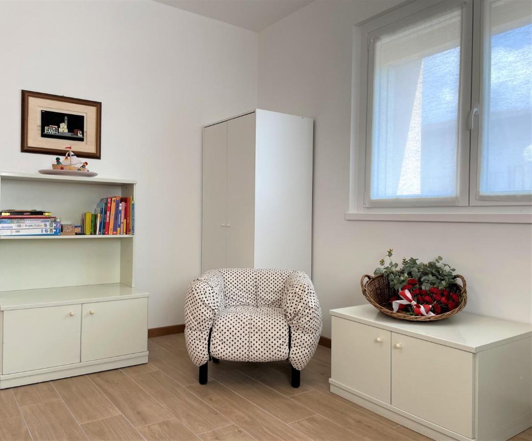 Giorni Felici Tutto Nuovo, Giardino, Parcheggio Apartment Verbania Exterior foto